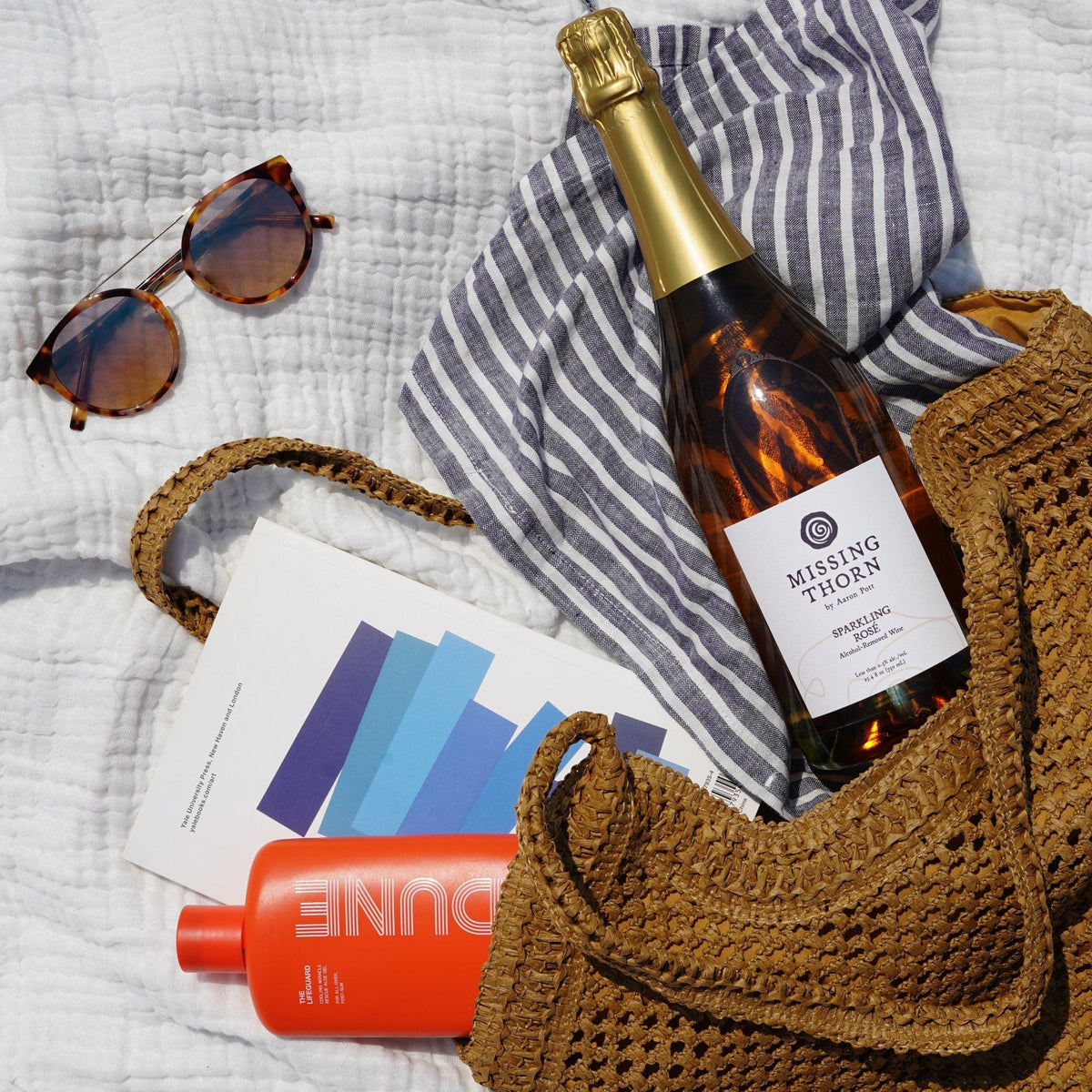 Missing Thorn Non-Alcoholic Sparkling Rosé (Online Exclusive)