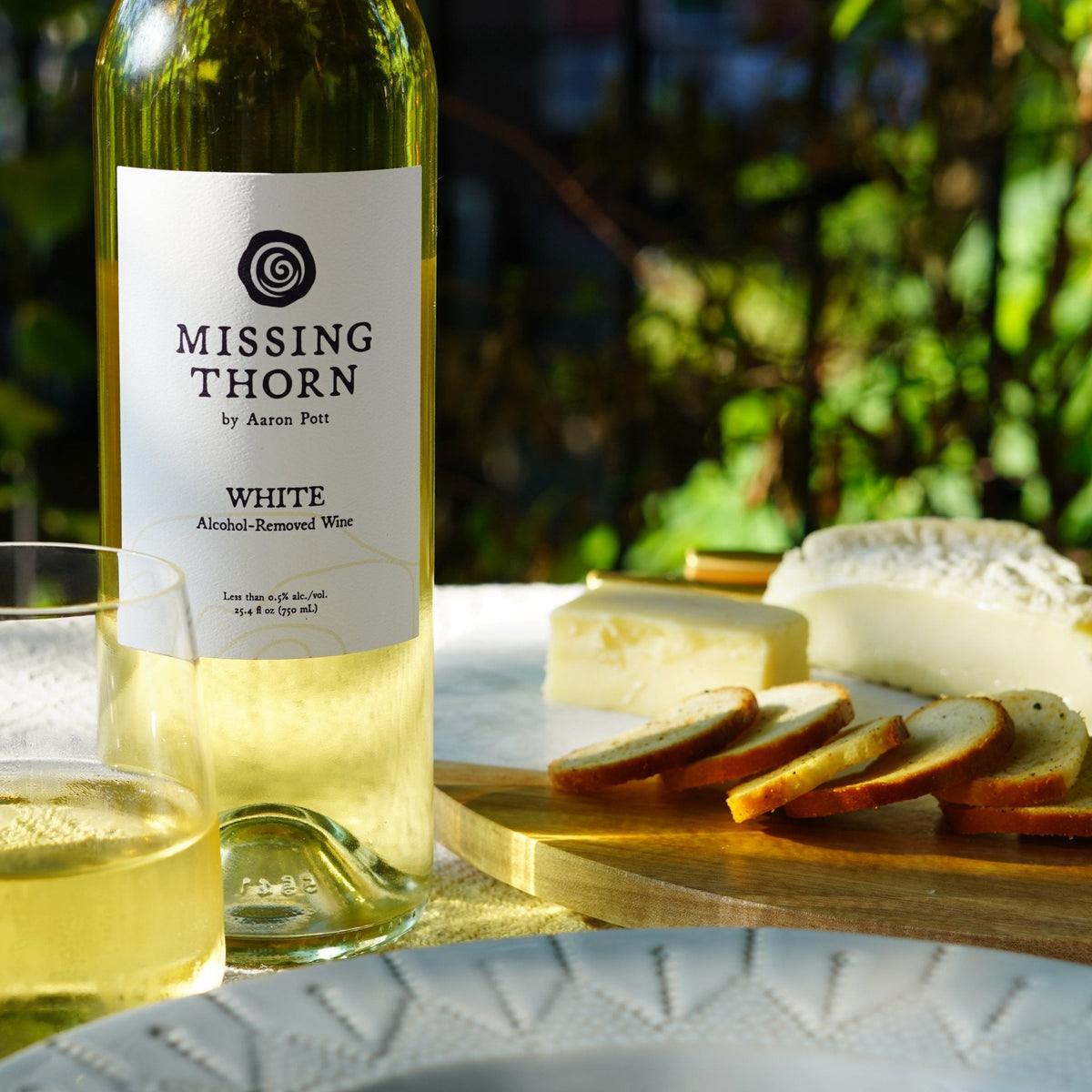 Missing Thorn Non-Alcoholic Still White (Online Exclusive)